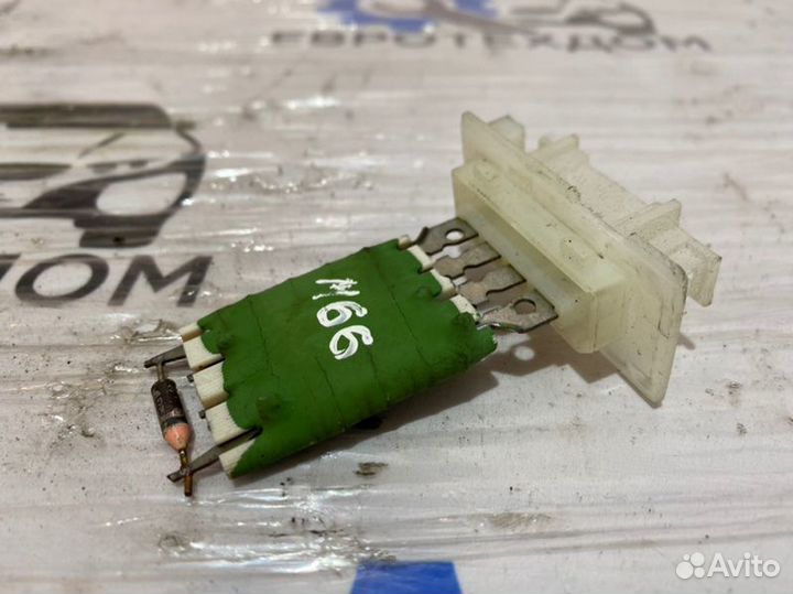 Резистор отопителя Opel Corsa C hatchback Z12XE