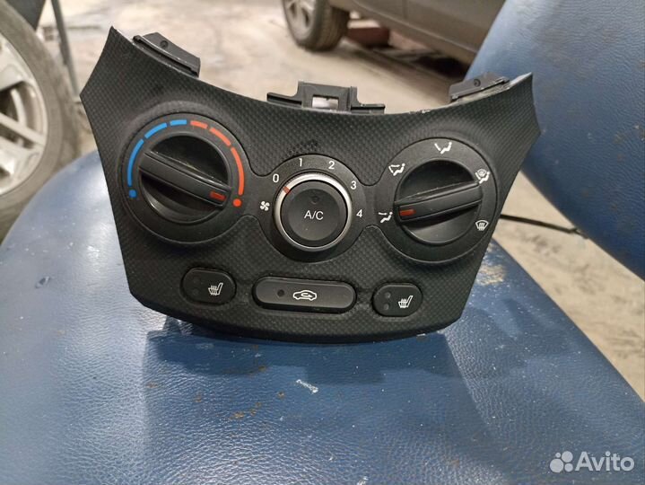 Блок управления печки Hyundai Solaris 10-17г