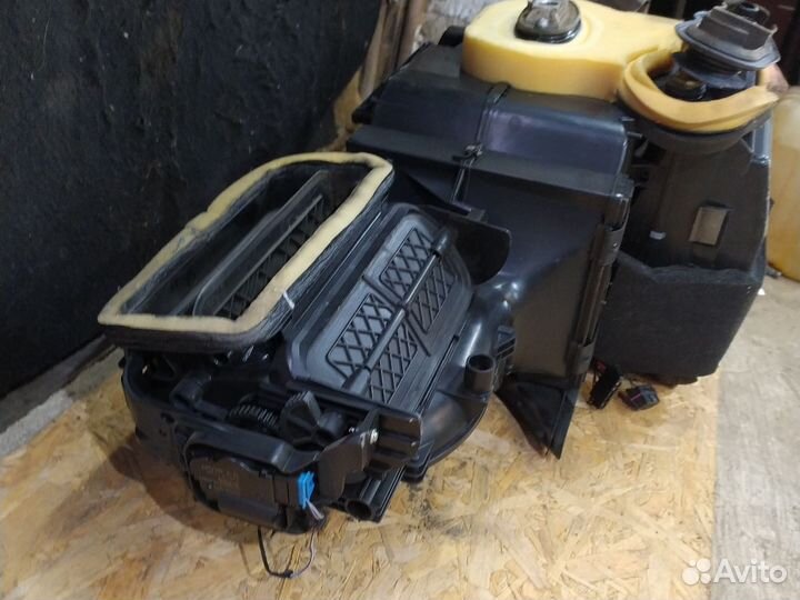 Корпус печки Фольксваген Поло 5 рестайлинг