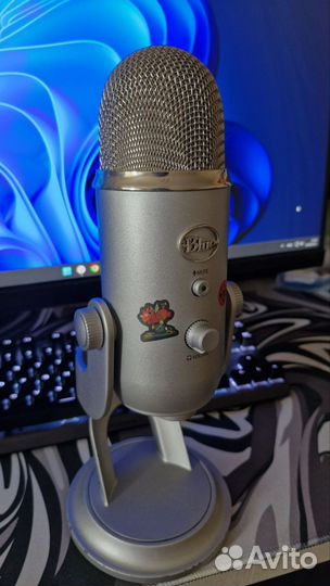 Микрофон blue yeti