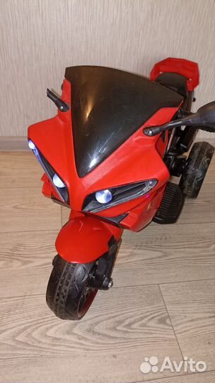 Детский электромобиль бу