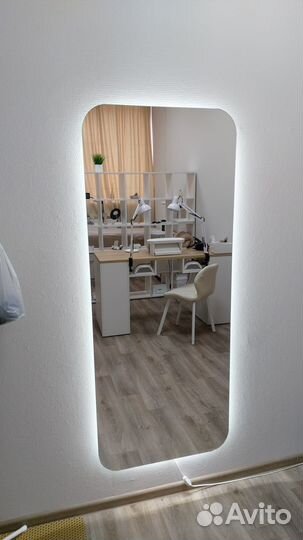 Зеркало с подсветкой