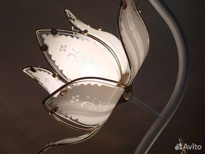 Торшер напольный с подставкой для цветов