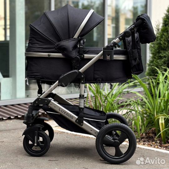 Коляска 2 в 1 Luxmom 555