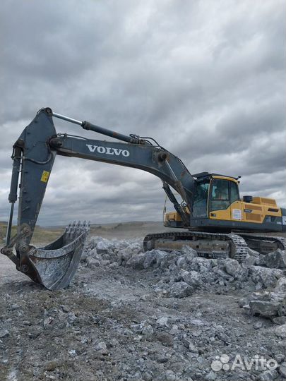 Гусеничный экскаватор Volvo EC480DL, 2013