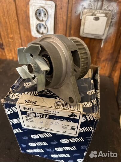 Помпа на volkswagen polo