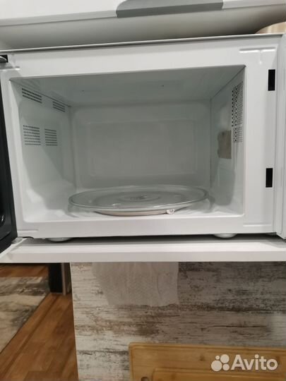 Микроволновая печь Leran