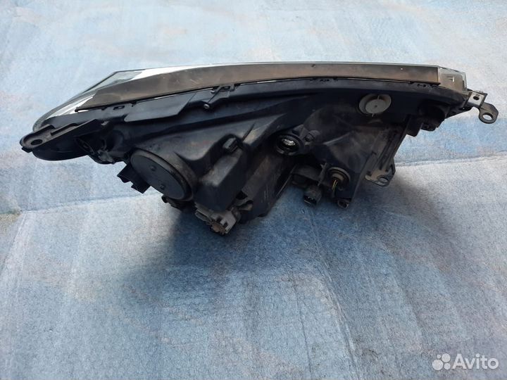 Фара левая на toyota RAV4 40 2015-2020 LED