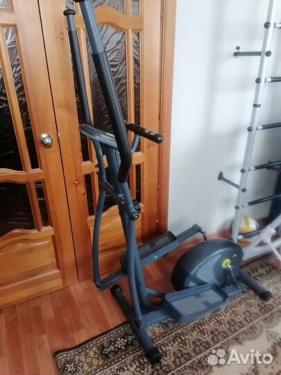 Эллиптический тренажер torneo
