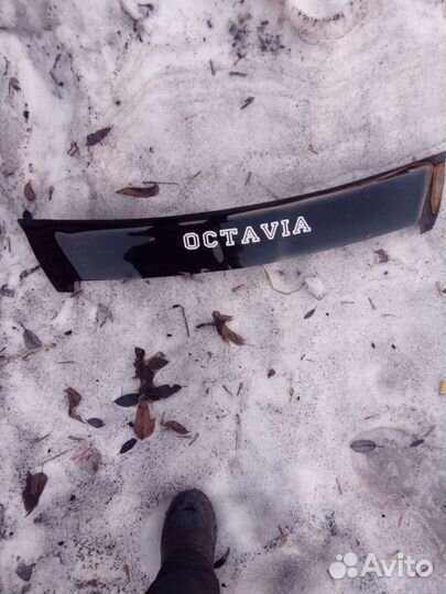 Дефлектор капота для skoda