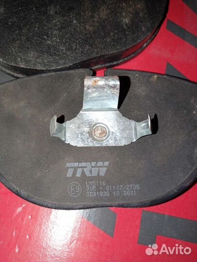 Колодки тормозные передние TRW gdb 1838