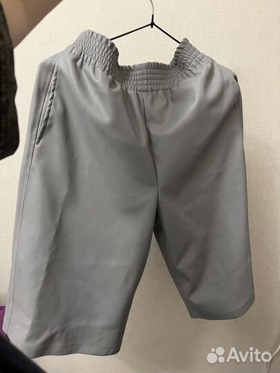 Шорты кожаные серые Zarina