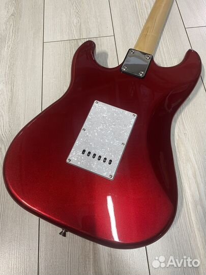 Электрогитара с хамбакером Caraya