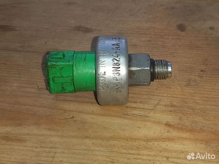 Датчик гидроусилителя Ford Mondeo 3 1.8-2.0