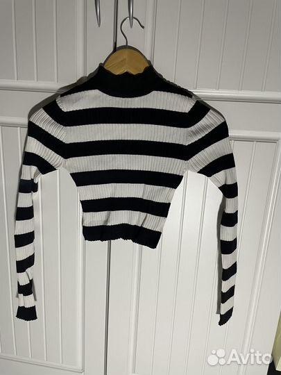 Обтягивающий лонгслив в полоску bershka