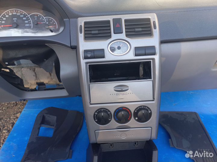 Продам торпеду (панель) на приору В сборе