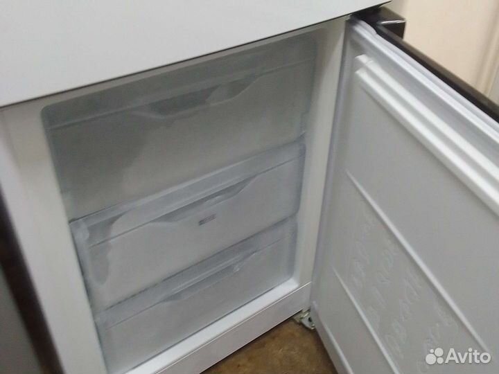Холодильник бу indesit