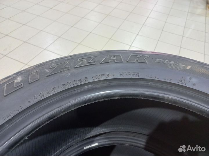 Bridgestone Blizzak DM-V1 245/60 R20 107R