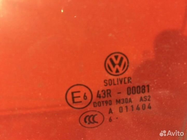 Стекло двери заднее левое Volkswagen Passat B6 BLF