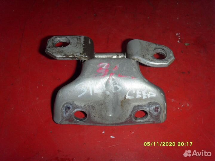 Петля двери 794102D000 Kia Ceed 1 (ED) 2007- 2012