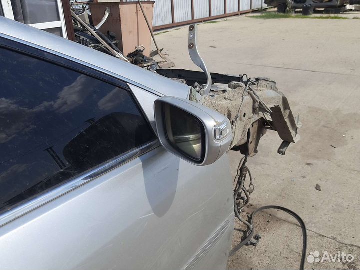 Зеркало боковое правое Honda Legend