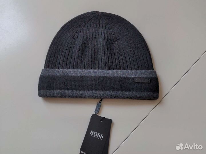 Hugo Boss новая шерстяная шапка оригинал