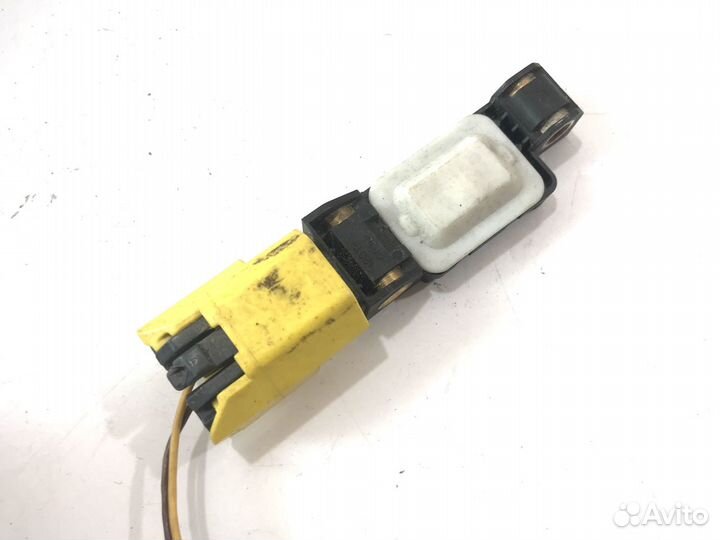 Датчик удара Porsche Cayenne