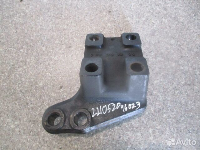 Кронштейн опоры двигателя Mercedes-Benz A940242330