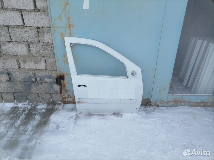 Дверь Ларгус Рено передняя правая оригинал