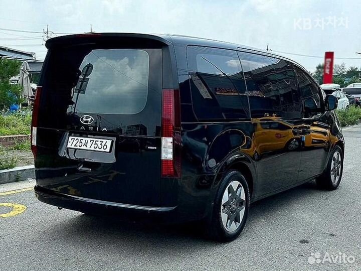 Hyundai Staria 2.2 AT, 2022, 10 668 км