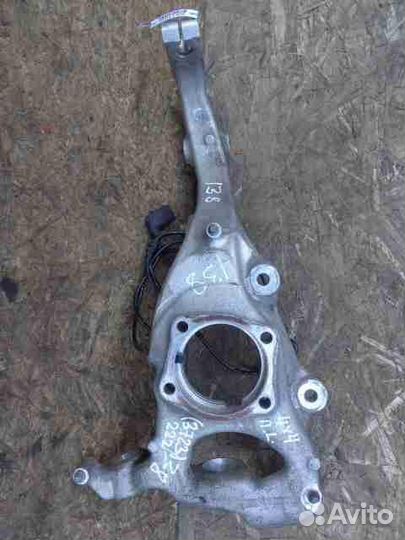 Цапфа/кулак поворотный передний левый Mercedes-Ben