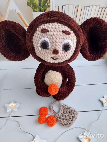 Вязаная игрушка Чебурашка