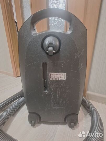 Пылесос miele classic c1