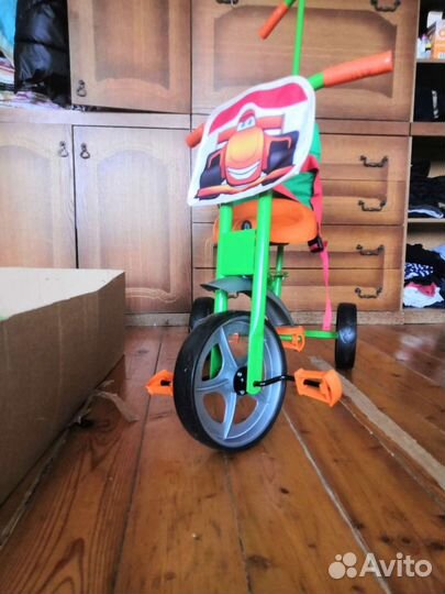 Детский трёхколёсный велосипед с ручкой и ремнем б
