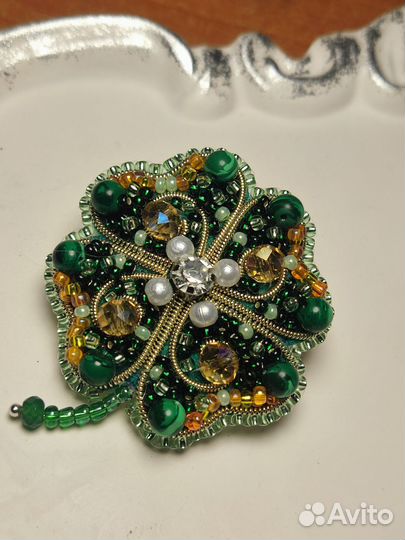 Брошь четырехлистный клевер