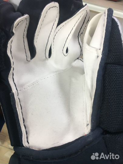 Ремонт хоккейных краг и экипировки