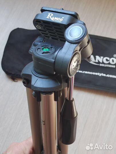 Штатив USA новый 145см складной тринога