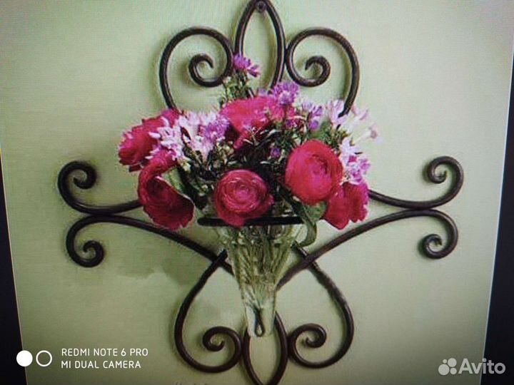 Кованые цветочницы