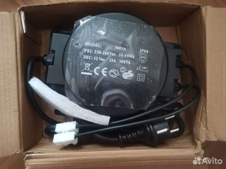 Трансформатор: 300 Вт / 12 В