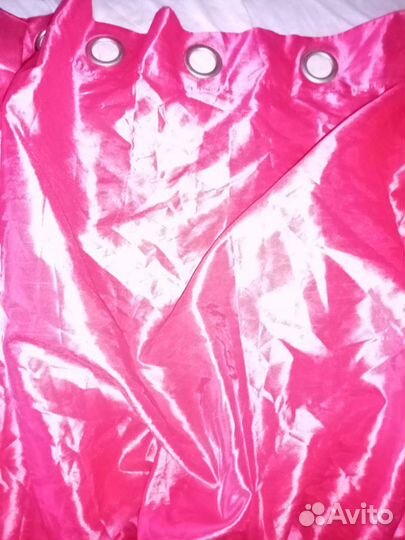 Штора фуксия с выбитыми кольцами