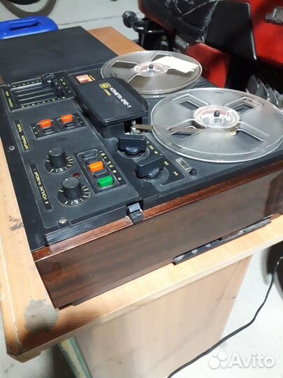 Катушечный магнитофон комета 212-1