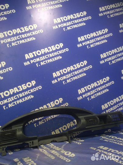 Накладка торпеды Dodge Stratus 2 седан 2001