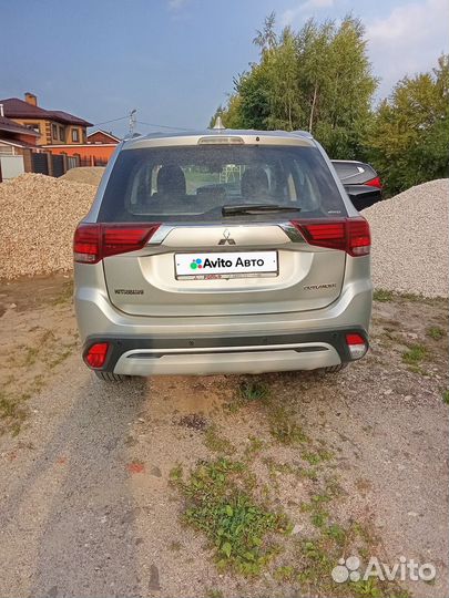 Mitsubishi Outlander 2.0 CVT, 2018, 44 000 км