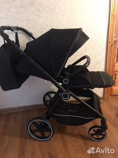 Коляска новая прогулочная с реверсивным блоком