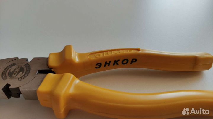 Пассатижи плоскогубцы 180мм