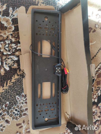 Номерная рамка с камерой заднего вида