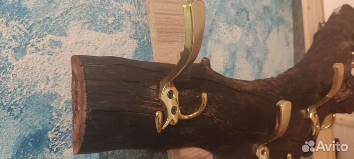 Вешалка для одежды настенная