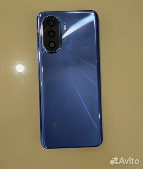 HUAWEI nova Y70, 4/128 ГБ