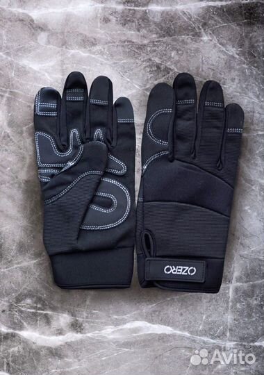 Перчатки для вратаря