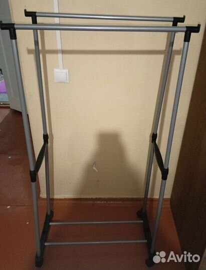 Вешалка напольная